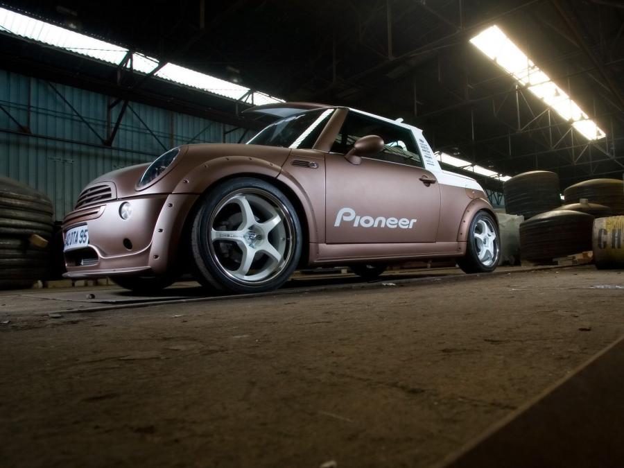  Mini Cooper Cabrio Parotech by Pioneer 2008 года  (фото 3 из 5)